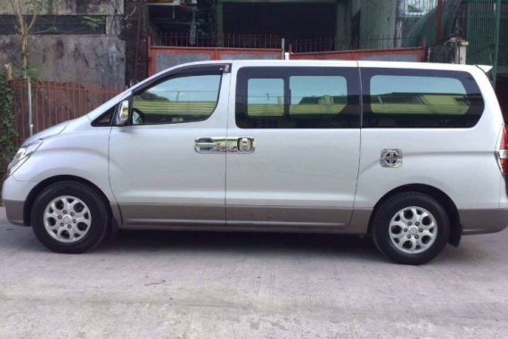 2010 Hyundai Grand Starex Gold Variant (local)