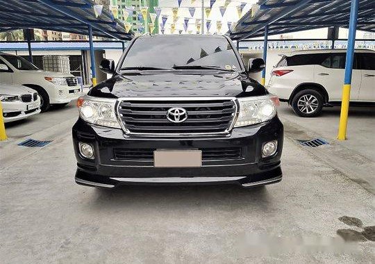 Black Toyota Land Cruiser 2015 at 91000 km for sale 