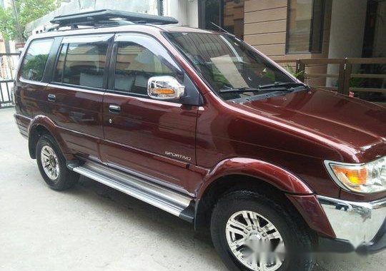 Red Isuzu Crosswind 2010 for sale in Quezon City 