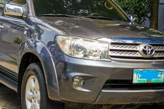 Toyota Fortuner 2010 for sale in Makati