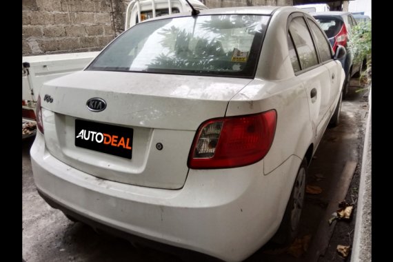 Selling Kia Rio 2010 Sedan Manual Gasoline 