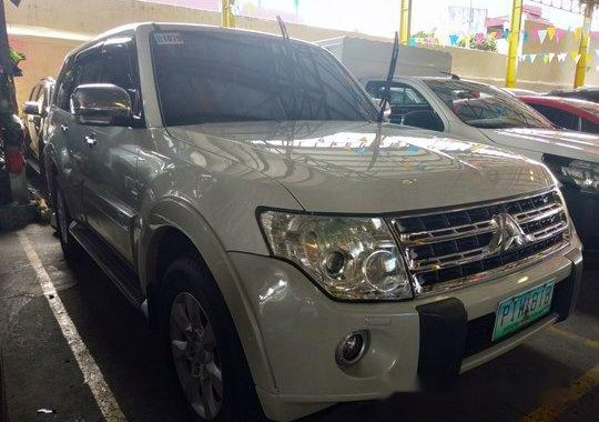 Selling White Mitsubishi Pajero 2011 in Quezon City