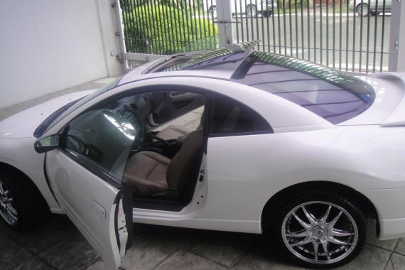 2005 Mitsubishi Eclipse with Pirelli tires and Zinik alloy wheels