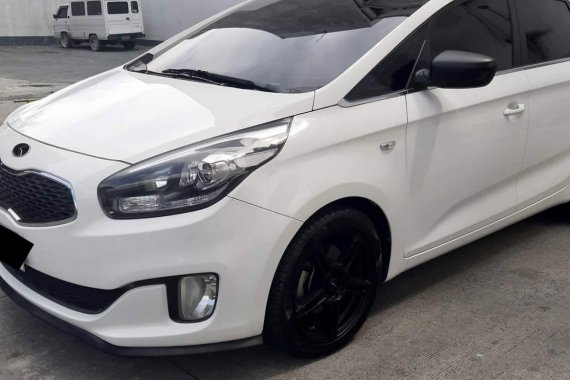 2015 Kia Carens CRDI Automatic in Quezon City