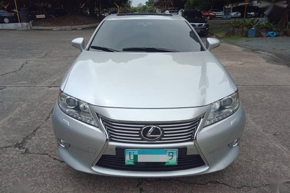 Selling Silver Lexus Es 350 2013 in Pasig 