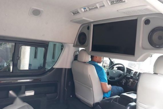 2015 Toyota Hiace for sale in Makati 