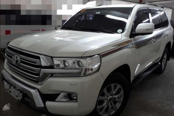 2017 Toyota Land Cruiser for sale in Manila