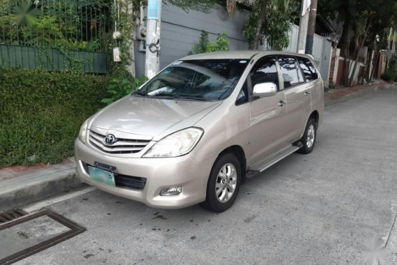 2009 Toyota Innova for sale in Quezon City