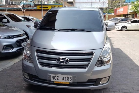 Sell 2017 Hyundai Grand Starex Van in Pasig 