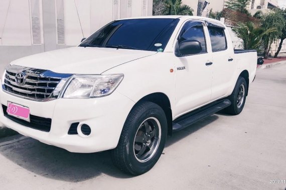 2014 Toyota Hilux for sale in Quezon City