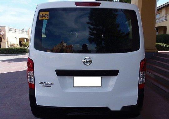 Sell White 2015 Nissan Urvan Manual Diesel at 32000 km 