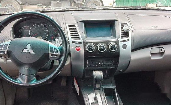 Blue Mitsubishi Montero Sport 2014 at 40000 km for sale 