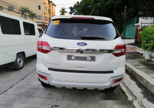Sell White 2016 Ford Everest in Pasig