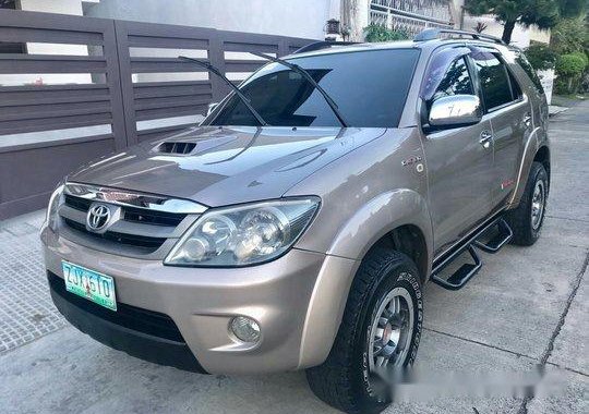 Selling Silver Toyota Fortuner 2007 at 85000 km