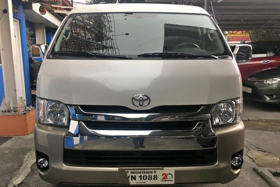 2017 Toyota Hiace Gl Grandia MT/DSL