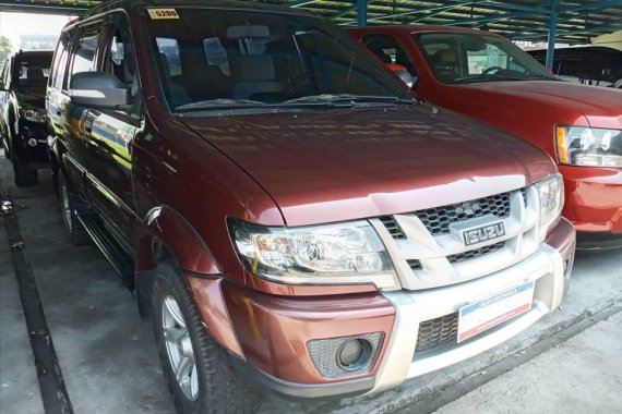 Red 2016 Isuzu Sportivo XUV