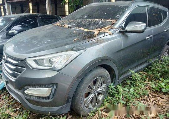 Sell Grey 2013 Hyundai Santa Fe in Quezon City