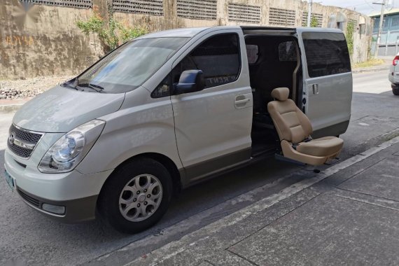 2009 Hyundai Starex for sale in Quezon City