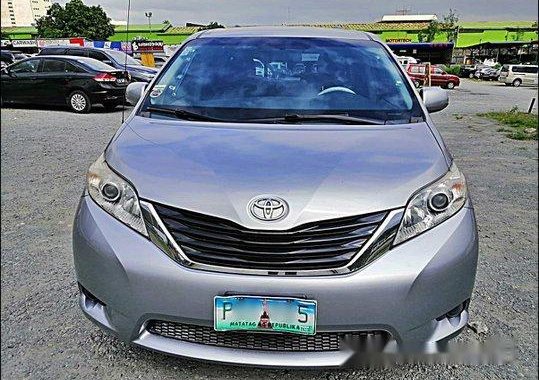 Sell Silver 2010 Toyota Sienna in Pasig