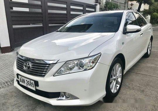 Selling White Toyota Camry 2015 in Parañaque