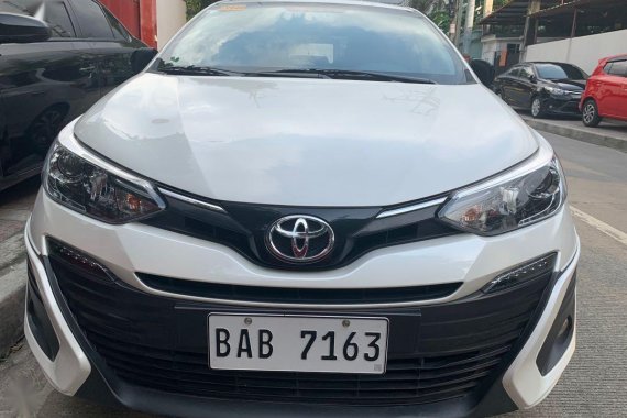 Selling Pearl White Toyota Vios 2019 in Quezon City 