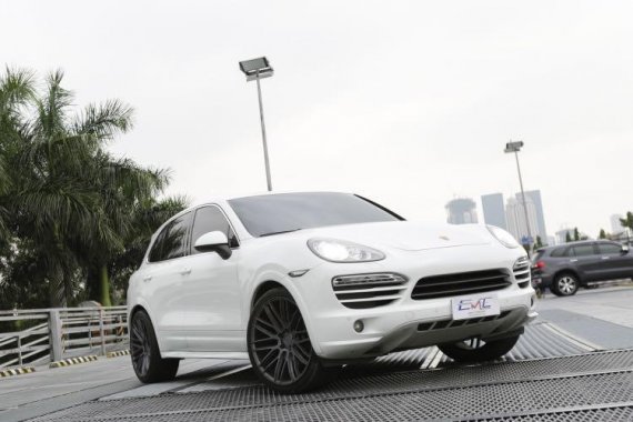 Porsche Cayenne 2013 for sale in Quezon City