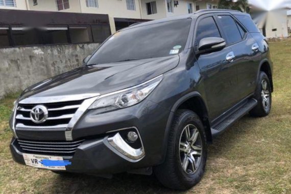 Selling Toyota Fortuner 2017 in Makati