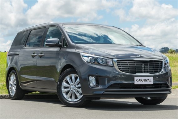 2019 Kia Carnival at 15000 km for sale 