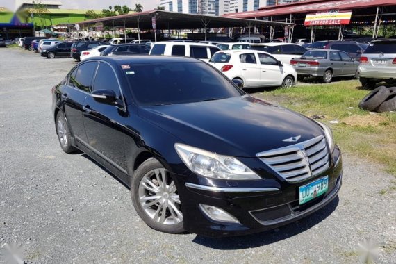 Selling Hyundai Genesis 2013 in Pasig