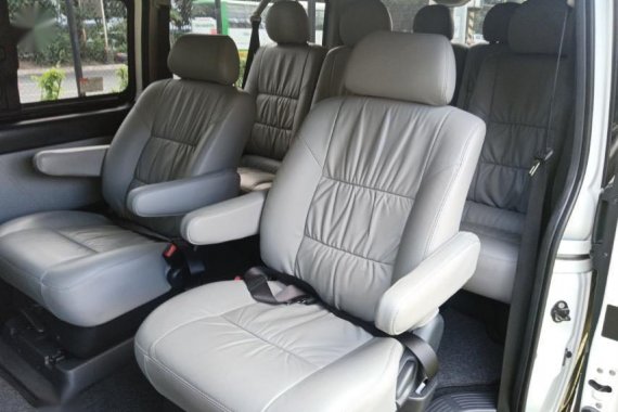 Selling Toyota Hiace 2010 in Makati