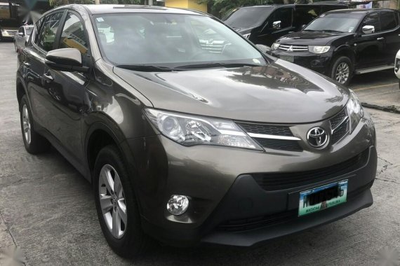 Sell 2014 Toyota Rav4 in Pasig