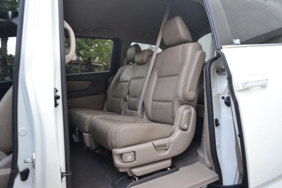 Pearl White Honda Odyssey 2013 for sale in Quezon City