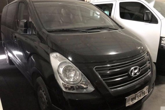 Sell 2017 Hyundai Starex in Quezon City