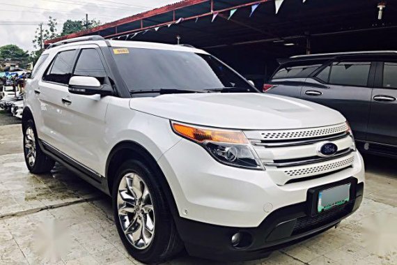 Pearl White Ford Explorer 2013 for sale in Mandaue 