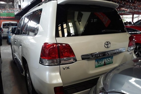 Selling Toyota Land Cruiser 2011 in Manila