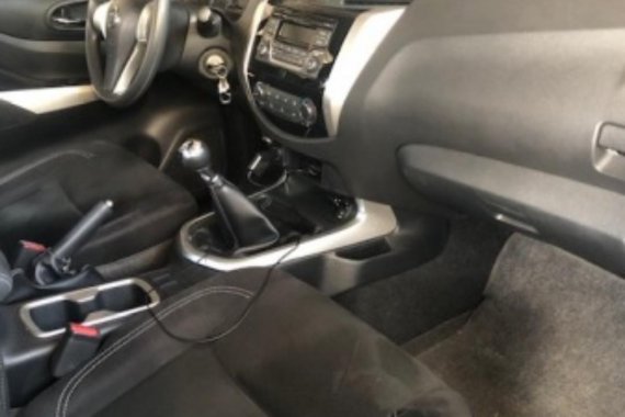 Selling Nissan Navara 2018 in Cebu City