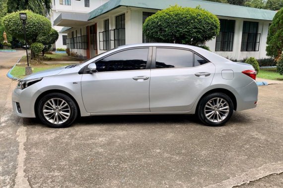 Sell 2015 Toyota Corolla Altis in Quezon City