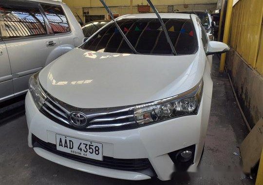 Sell White 2014 Toyota Corolla Altis in Parañaque