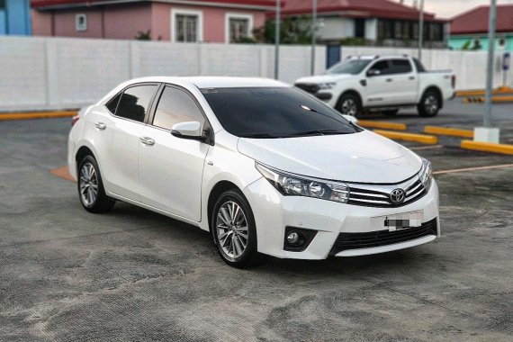 Sell Pearl White 2016 Toyota Corolla Altis in Imus