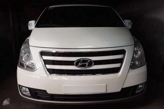 Sell 2016 Hyundai Grand Starex in Manila