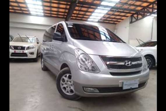 Selling Hyundai Grand Starex 2010 Van in Cebu City