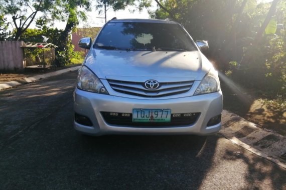 Selling Toyota Innova 2012 in Quezon City