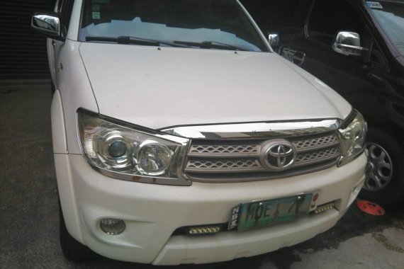 2011 Toyota Fortuner AT for sale in Makati