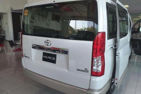 Selling Toyota Hiace 2020 in Makati