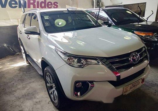 White Toyota Fortuner 2016 for sale in Quezon City