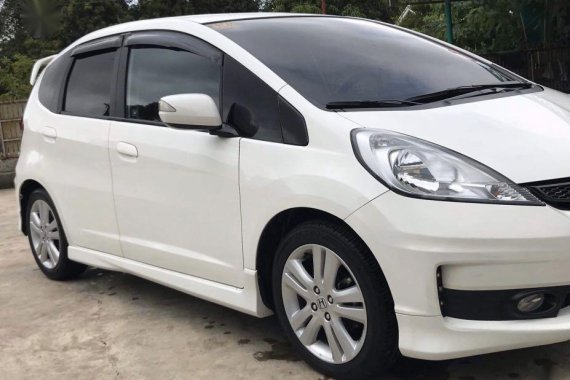 Sell 2013 Honda Jazz in Taguig