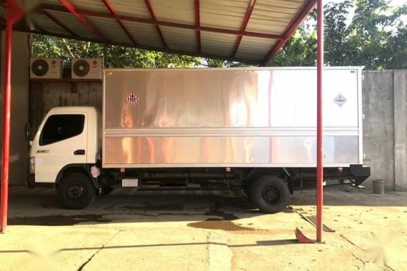 Mitsubishi Fuso 2015 for sale in General Trias