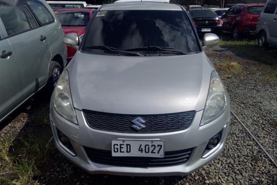 Selling Suzuki Swift 2011 in Cainta