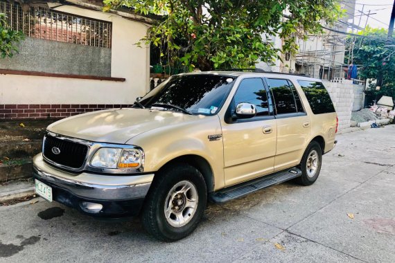 2000 Ford Expedition XLT 4x2 AT