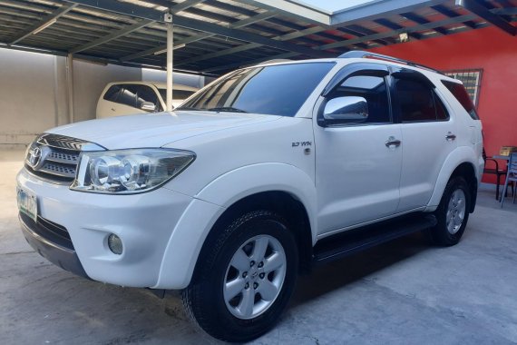 Toyota Fortuner G 2010 Gas Automatic